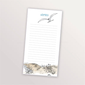 Bloc-notes magnétique « Bord de mer » : page lignée « Notes » illustrée d'une sterne et d'une dune