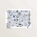Affiche « Île de Molène » 40 x 30 cm : carte illustrée sur fond bleu gris, oiseaux, dauphins et maisons de l'île